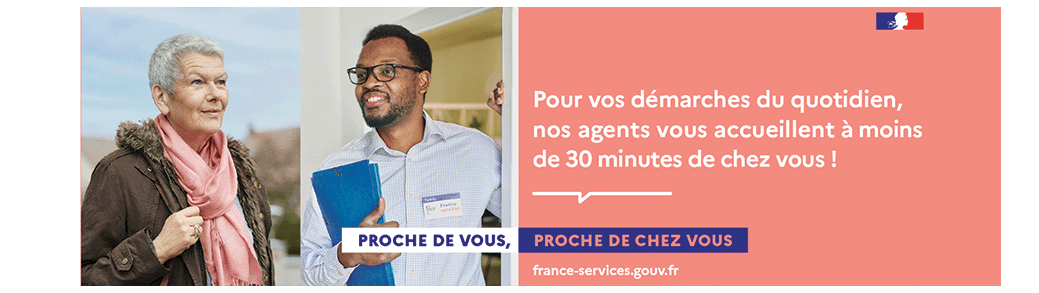 affiche France Service avec une femme âgée et un homme qui tient un classeur