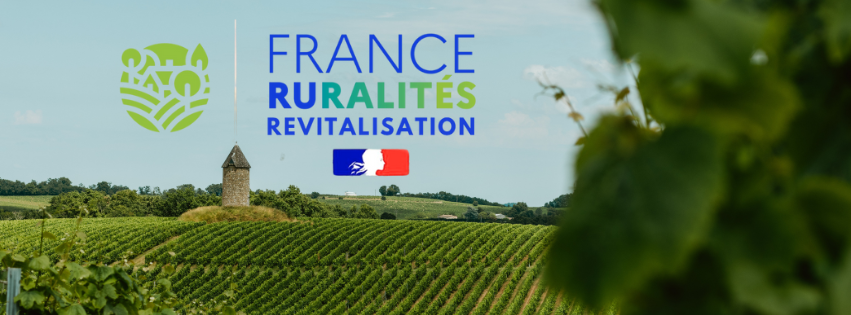 image avec des vignes et le logo France Ruralité Revitalisation. Credits photo : Cloé Tourdot Fuentes Gironde Tourisme